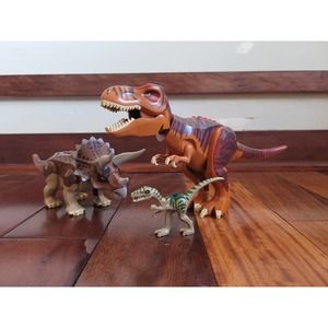 Lego Tyrannosaurus Rex + Triceratops + Coelophysis